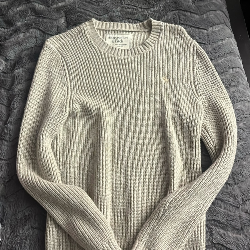 Abercrombie and Fitch sweater Small